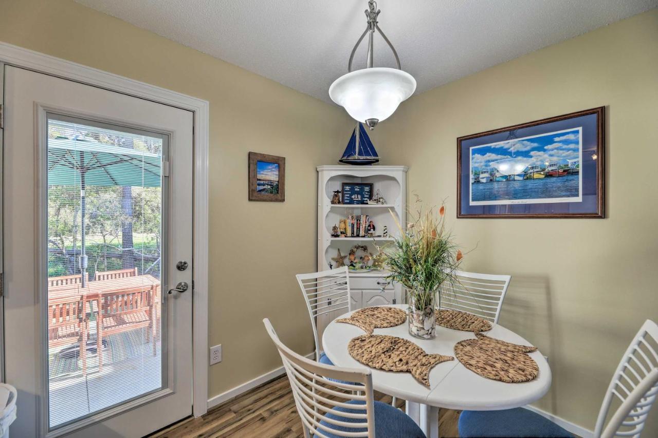 Beaufort Pad With Patio 3 Blocks To Waterfront! Exterior photo